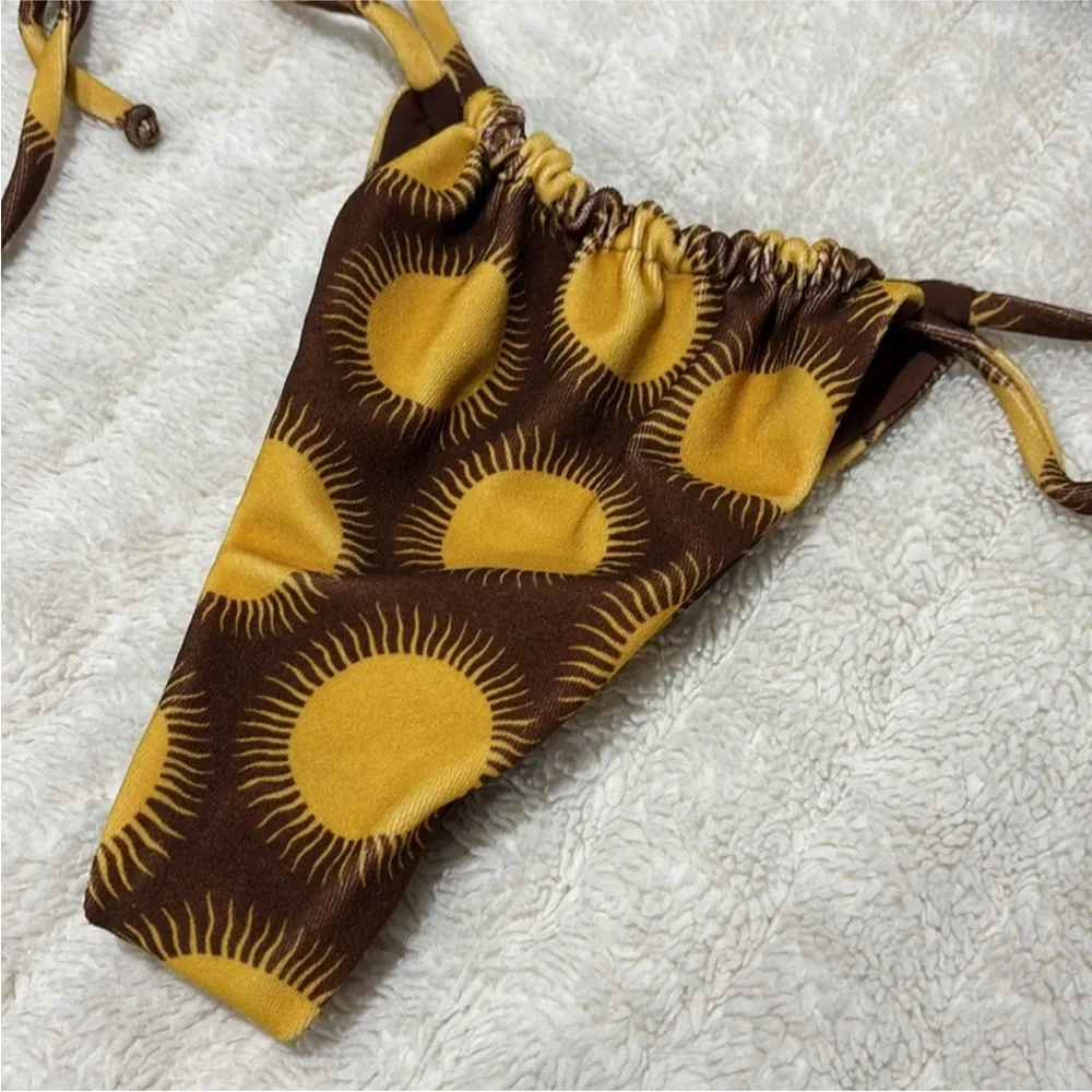 Frankie's Bikinis set